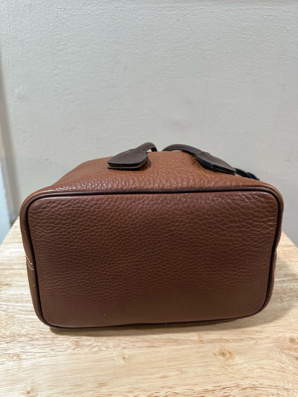 Dooney & Bourke Brown Leather Drawstring Shoulder Bag with Dark Brown Trim - Picture 11 of 16